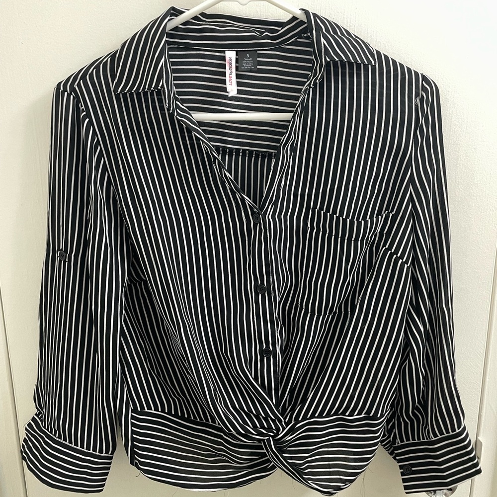 Love by Design - Cropped Button Down Blouse